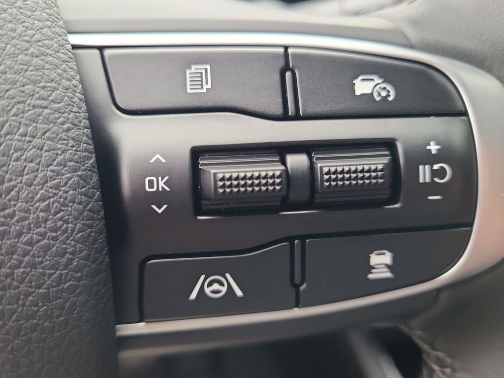 2026 Kia K5 GT-Line photo 28