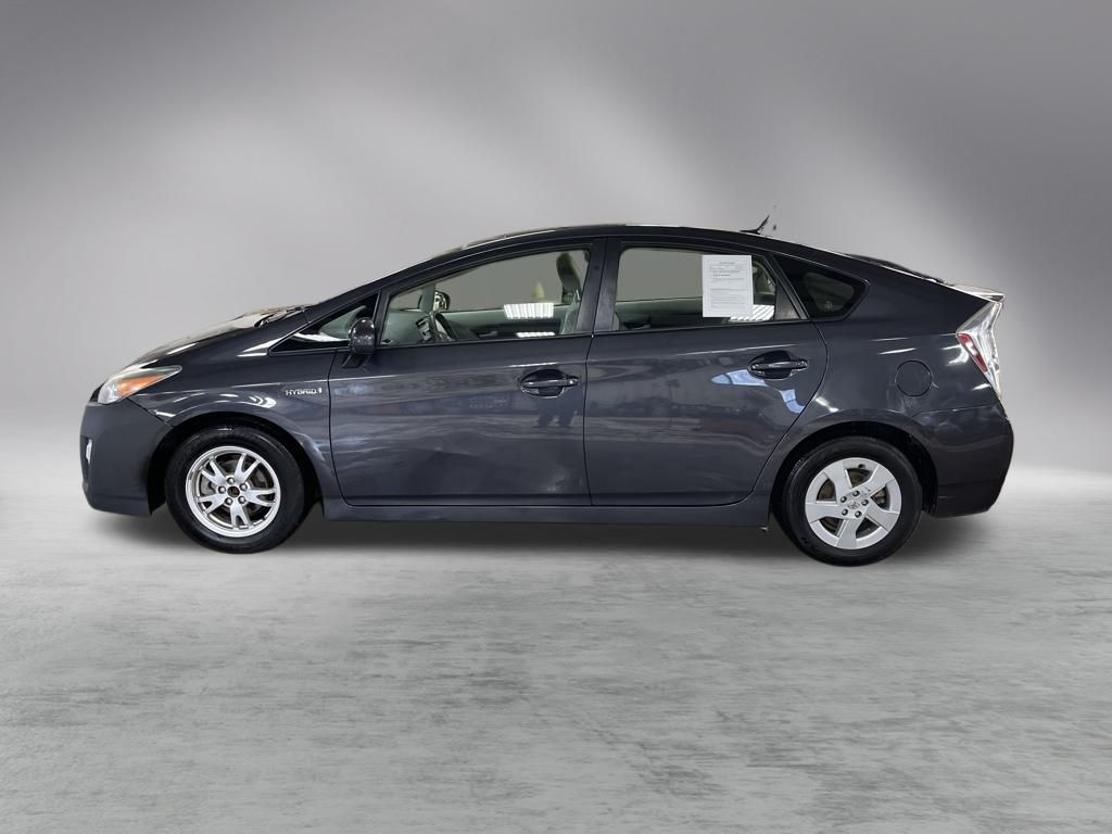 2010 Toyota Prius Two photo 2