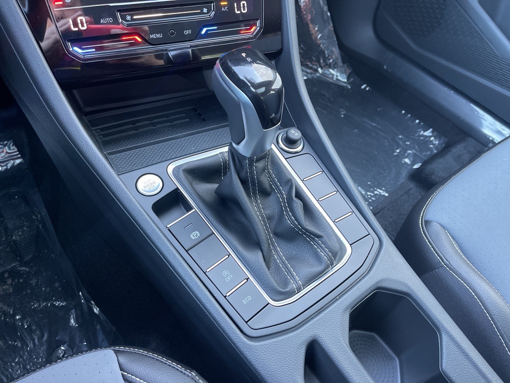 2025 Volkswagen Jetta 1.5T SE photo 10