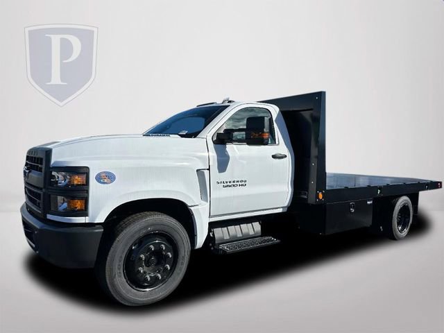 2023 Chevrolet Silverado 5500HD Work Truck photo 2