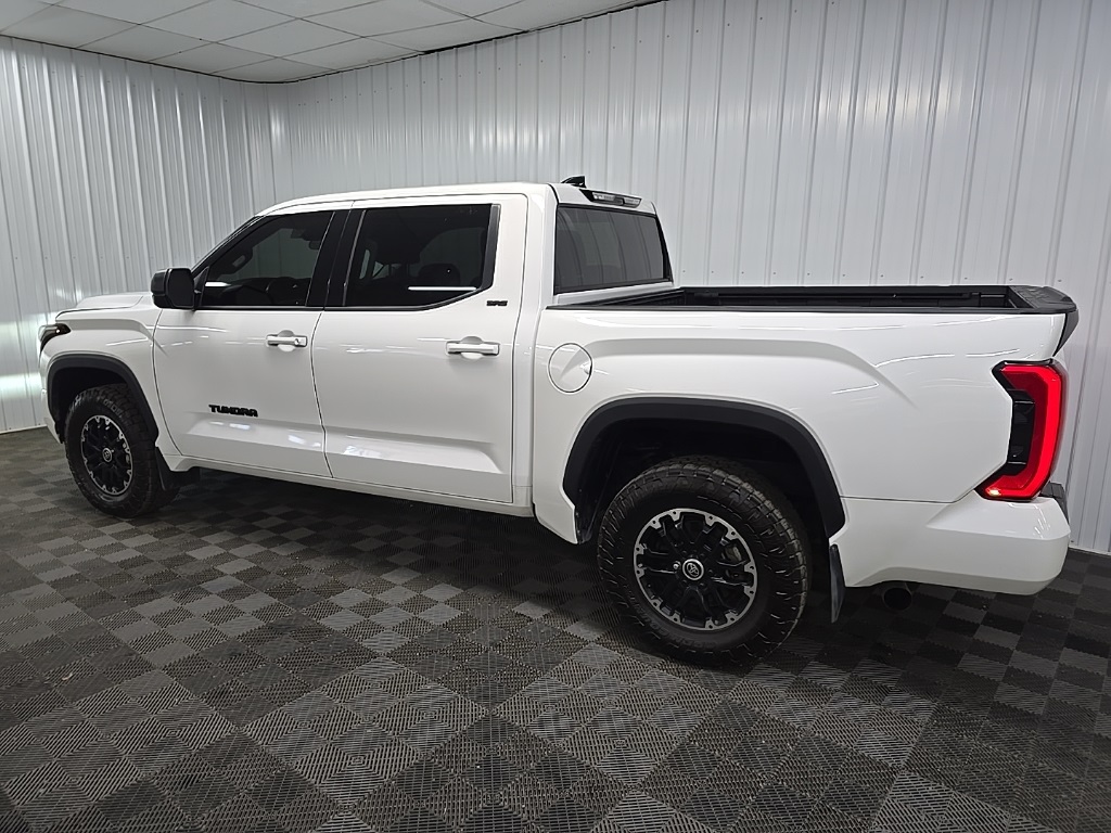 2022 Toyota Tundra SR5 photo 4