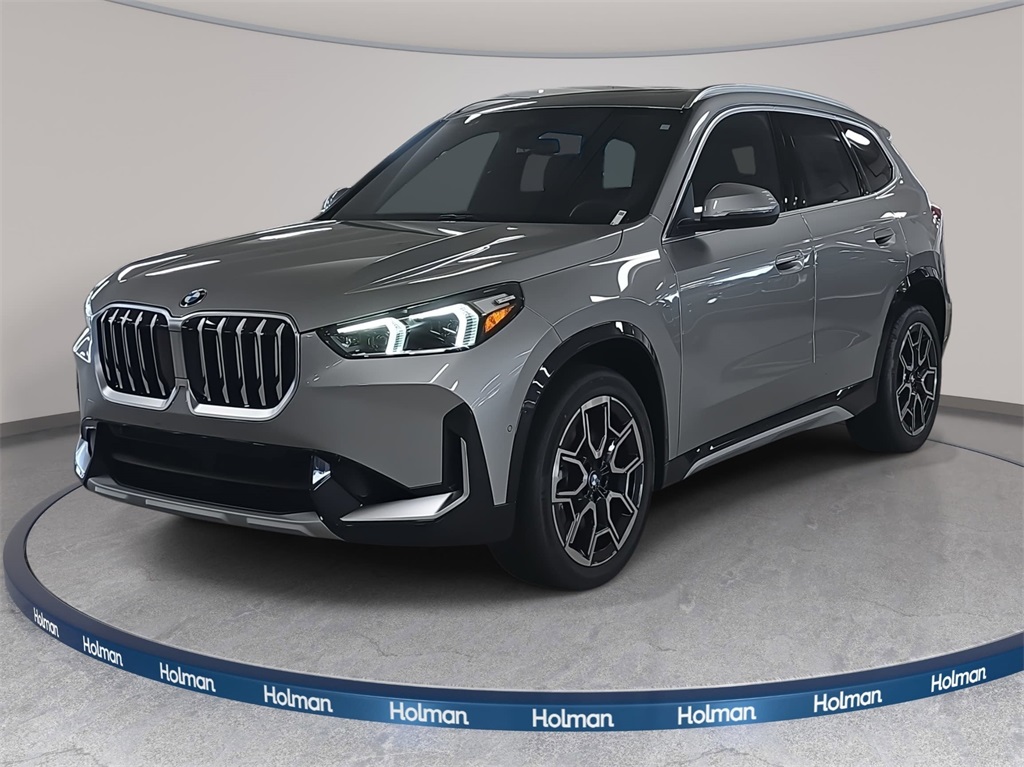 2026 BMW X1 28i's photo