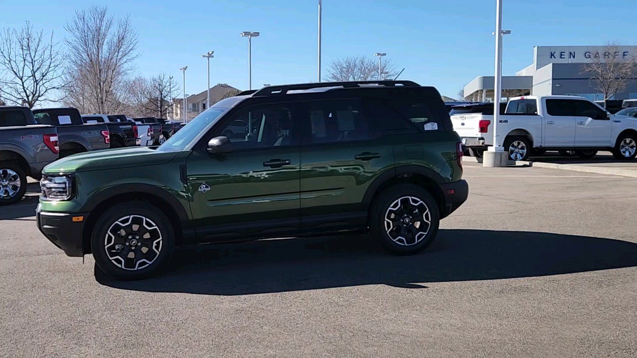 2025 Ford Bronco Sport Outer Banks photo 3