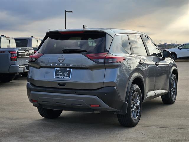 2023 Nissan Rogue S photo 2