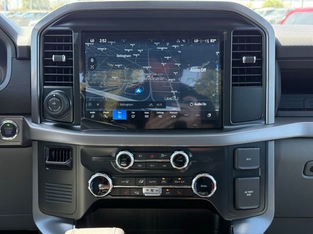 2025 Ford F-150 Lightning XLT photo 27