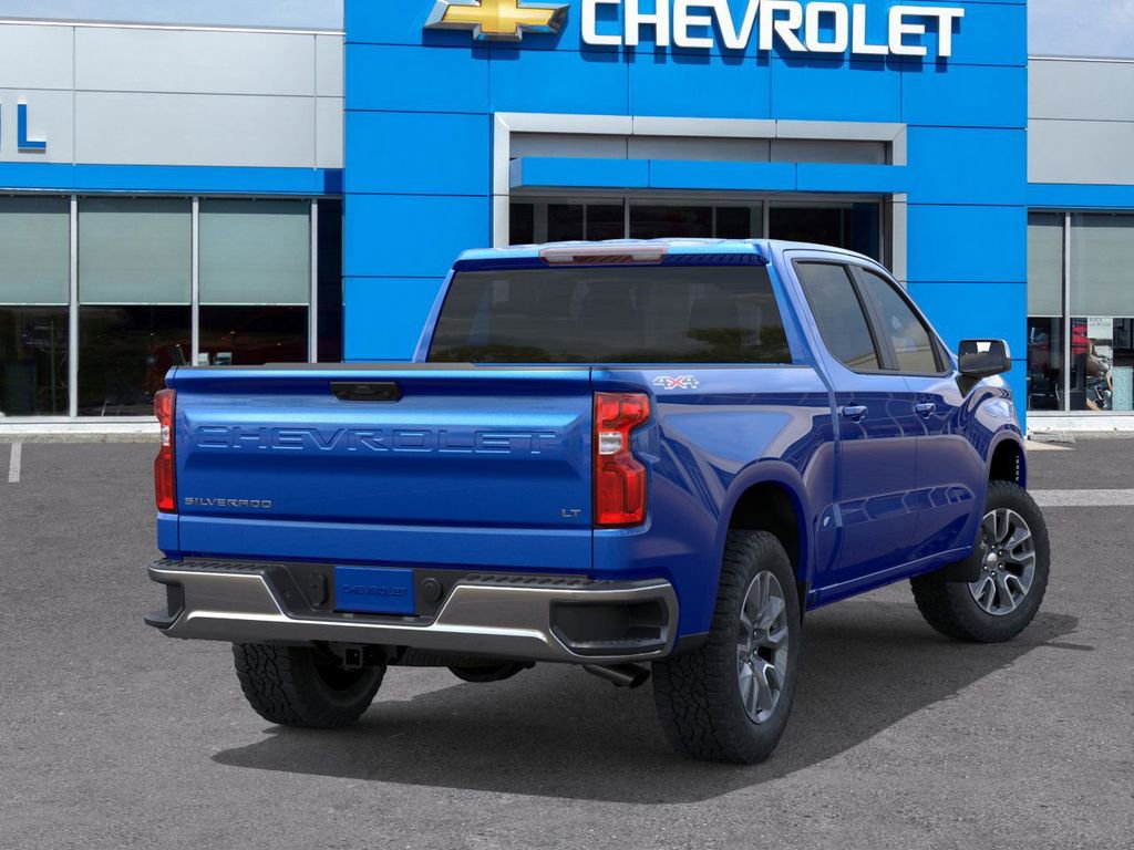2025 Chevrolet Silverado 1500 LT photo 4