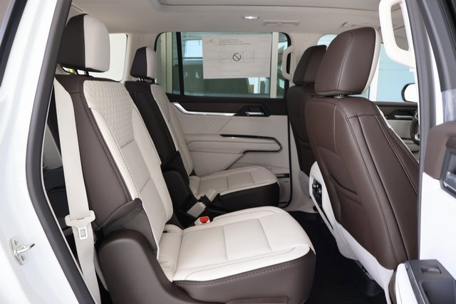 2026 Gmc Acadia Denali photo 16