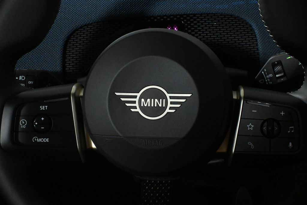 2025 Mini Countryman S ALL4 photo 18