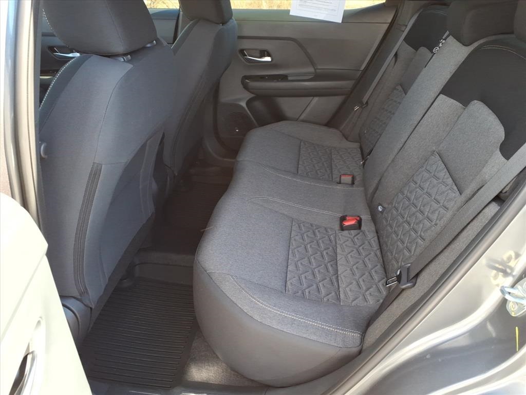 2026 Nissan Kicks SV photo 3