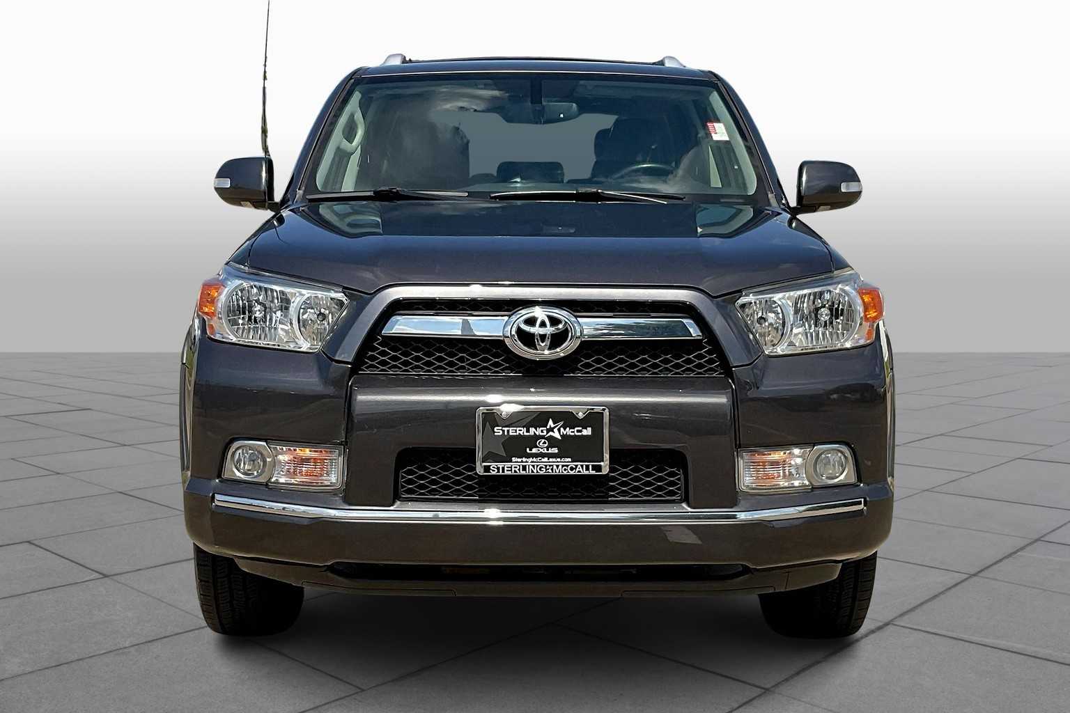 2013 Toyota 4Runner SR5 photo 3