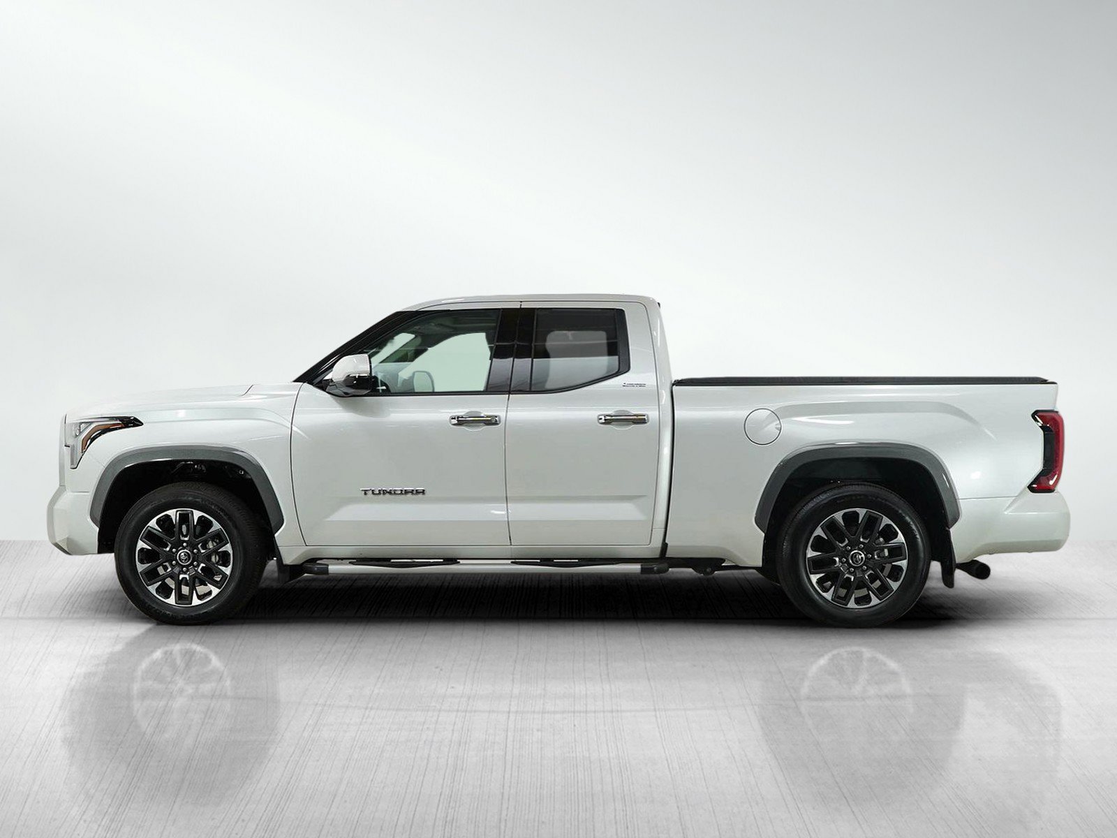 Used 2023 Toyota Tundra Limited with VIN 5TFJA5DAXPX117880 for sale in Bloomington, Minnesota