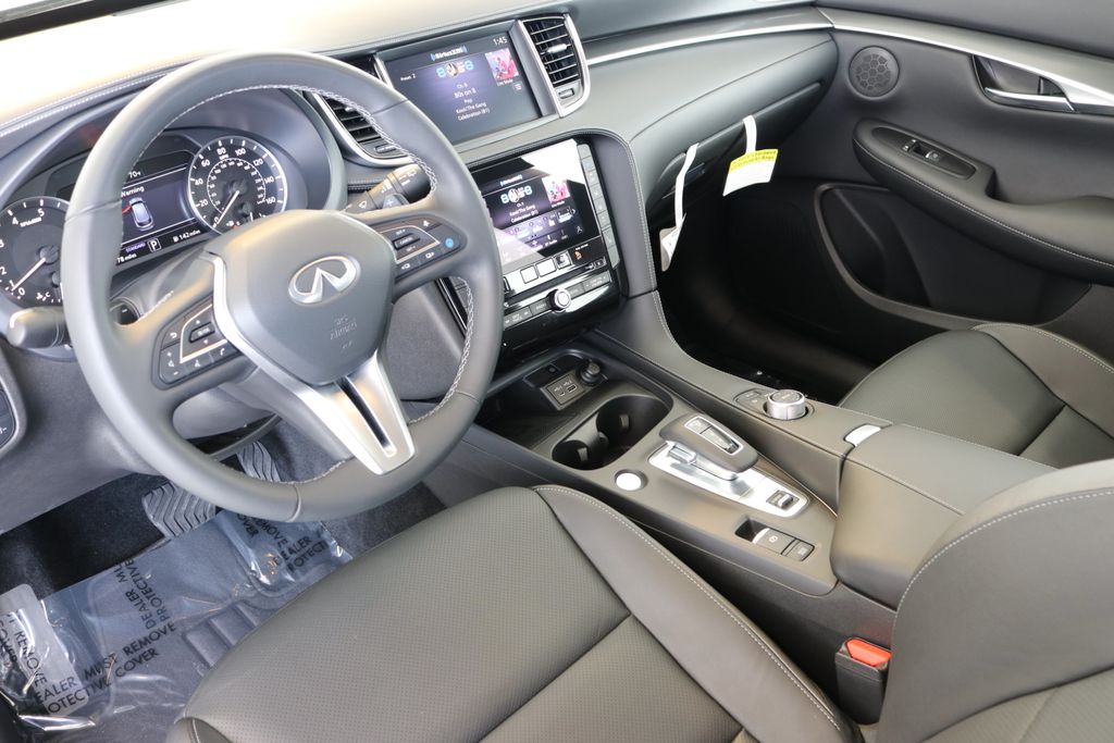 2025 Infiniti QX50 Luxe photo 16