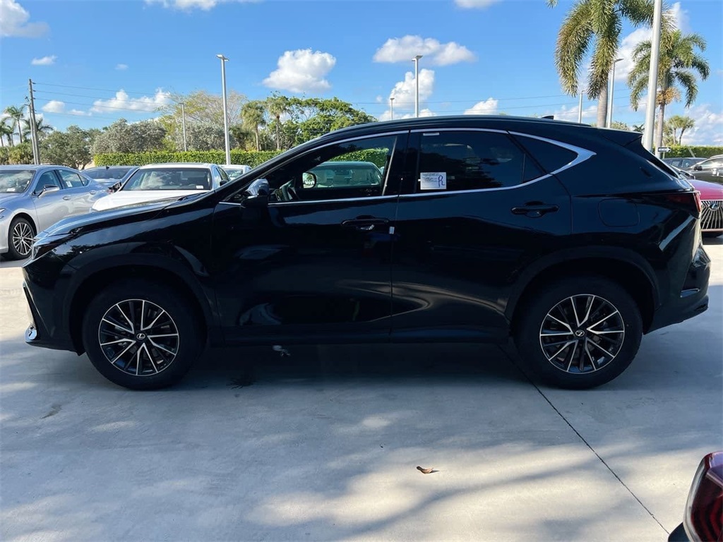 2026 Lexus NX 350h Premium photo 4