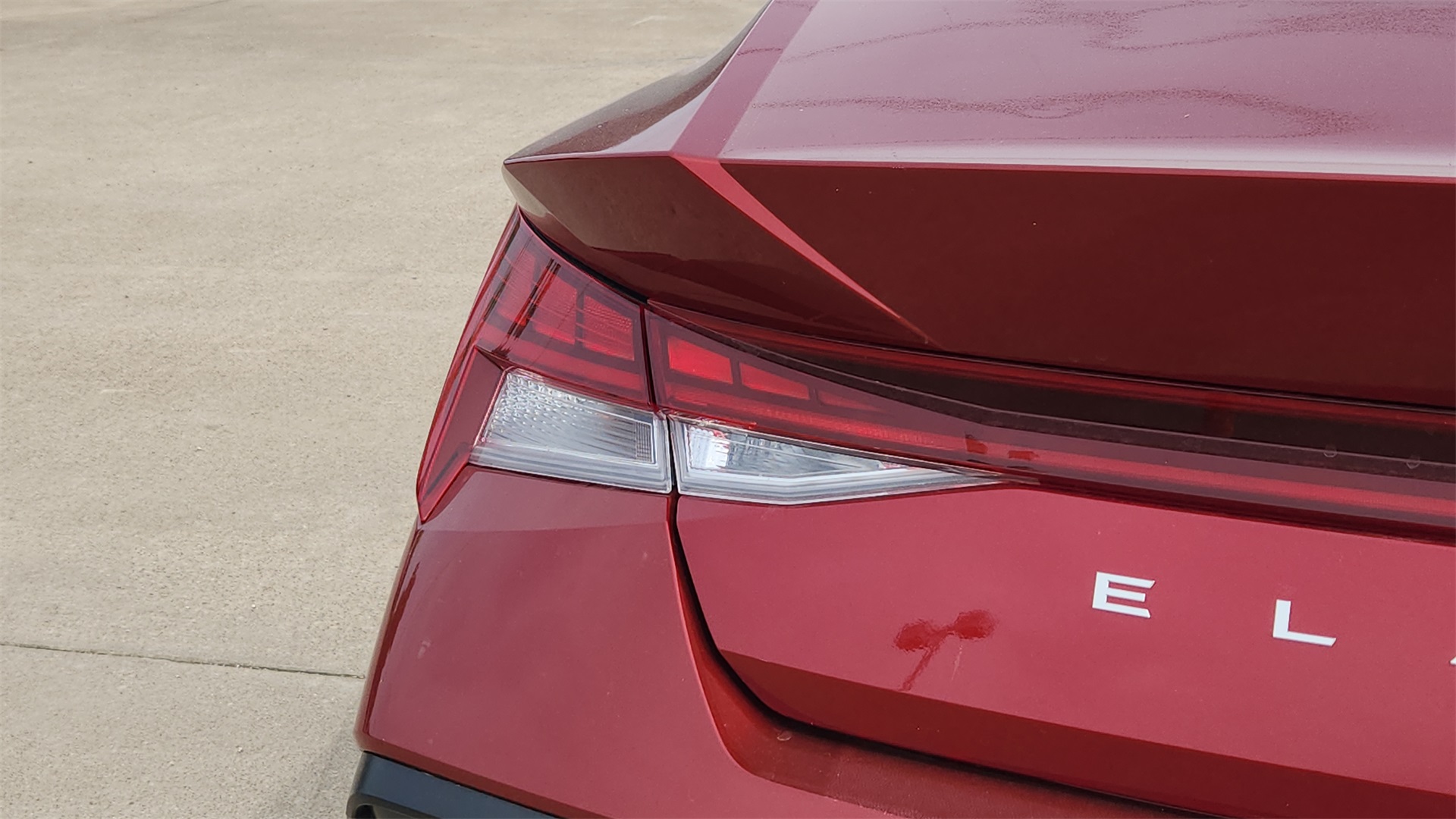2025 Hyundai Elantra Limited photo 20