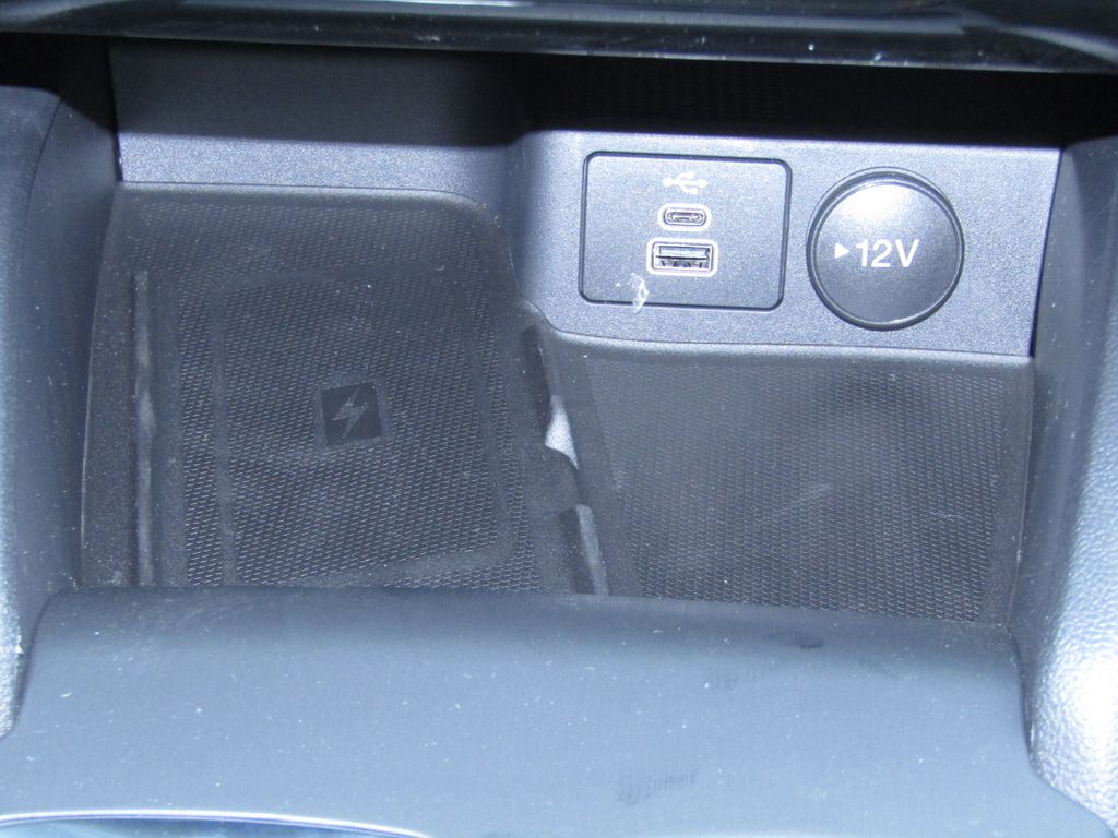 2025 Ford Escape ST-Line Select photo 22