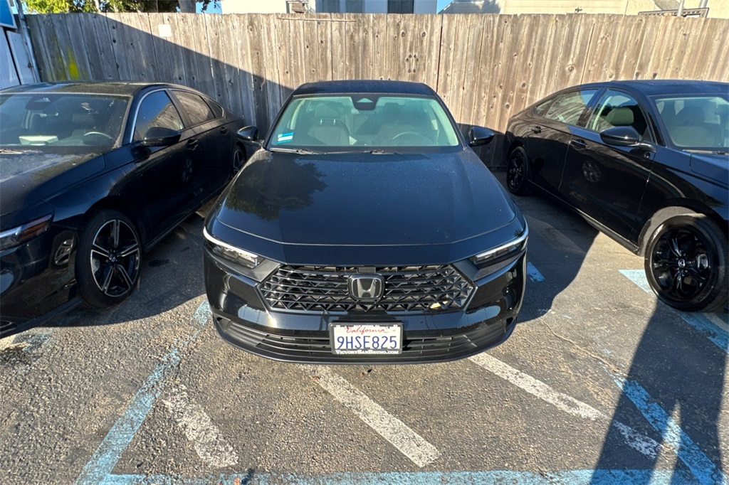 2023 Honda Accord LX photo 4