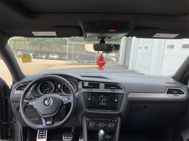 2021 Volkswagen Tiguan SE R-Line Black photo 8