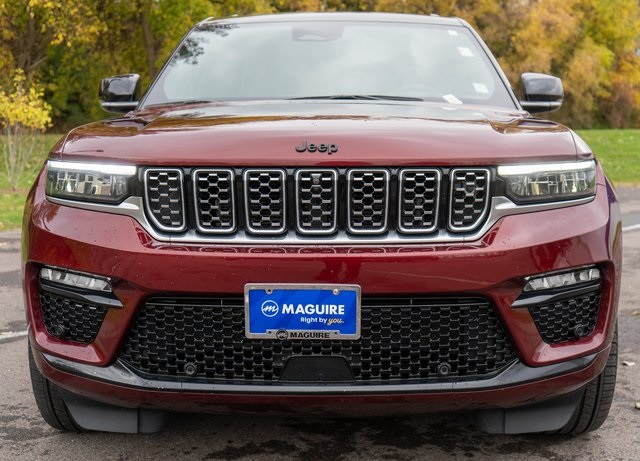 2024 Jeep Grand Cherokee Summit photo 2