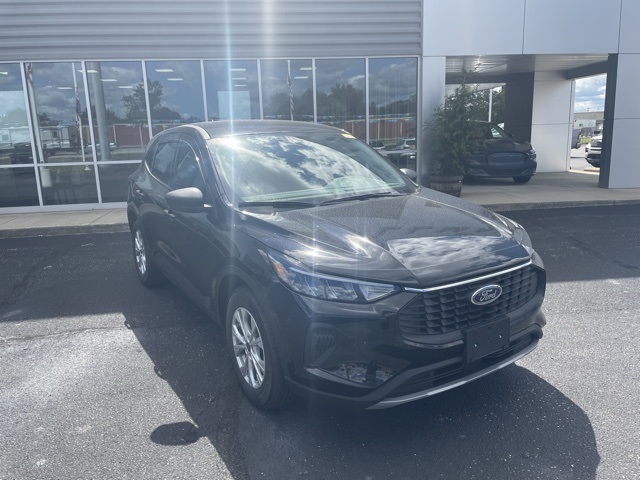 2025 Ford Escape Active photo 2