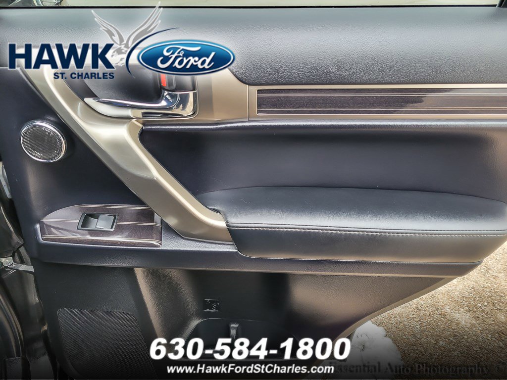 2021 LEXUS GX - Image 19