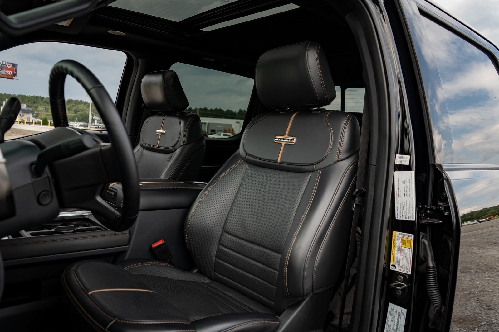 2024 Ford F-450 photo 25