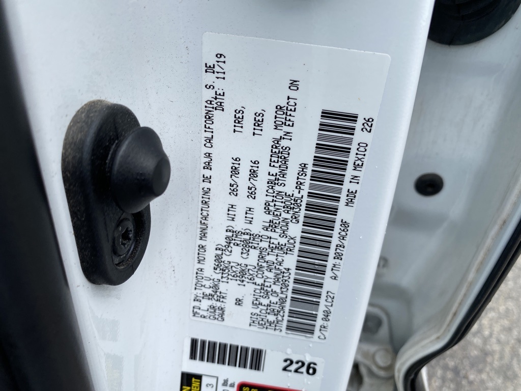 2020 Toyota Tacoma TRD Off-Road photo 38