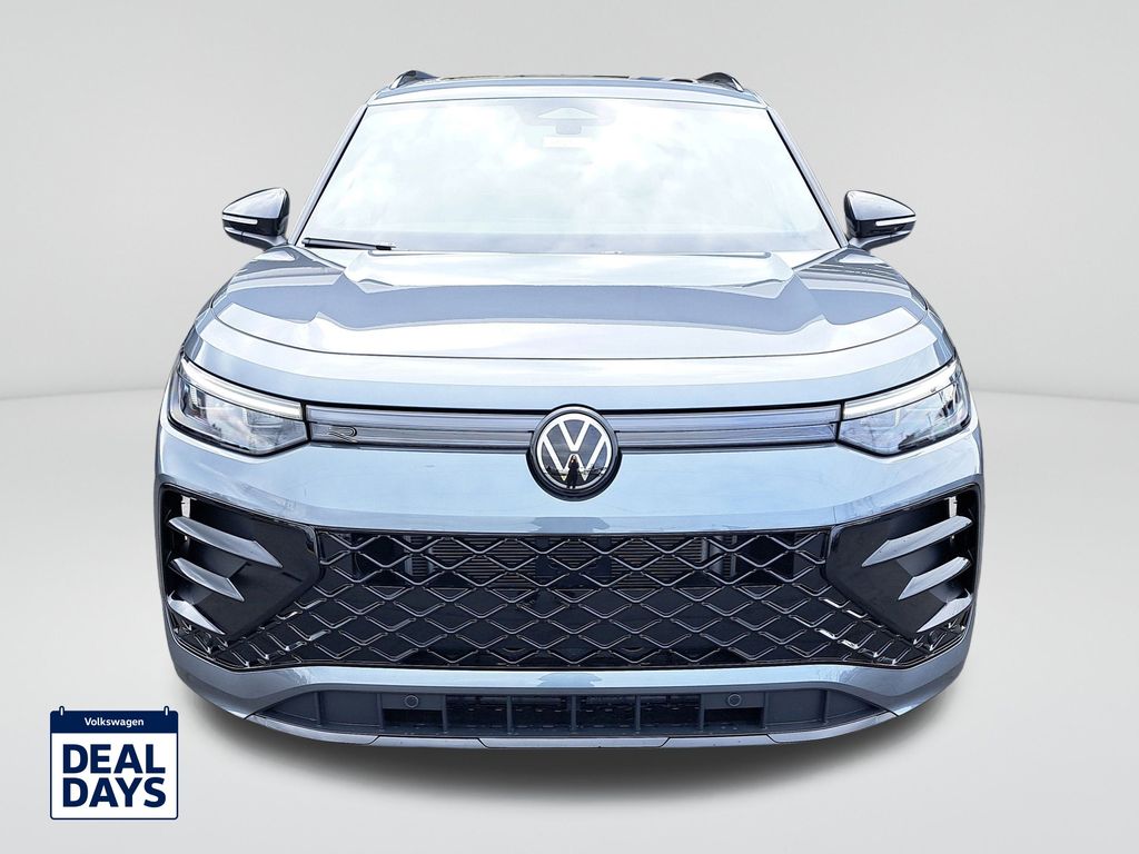 2025 Volkswagen Tiguan SE R-Line Black photo 2