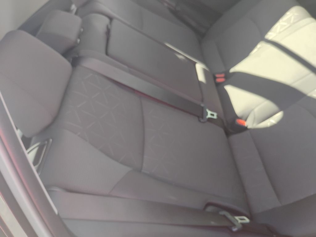 2024 Toyota RAV4 XLE photo 14