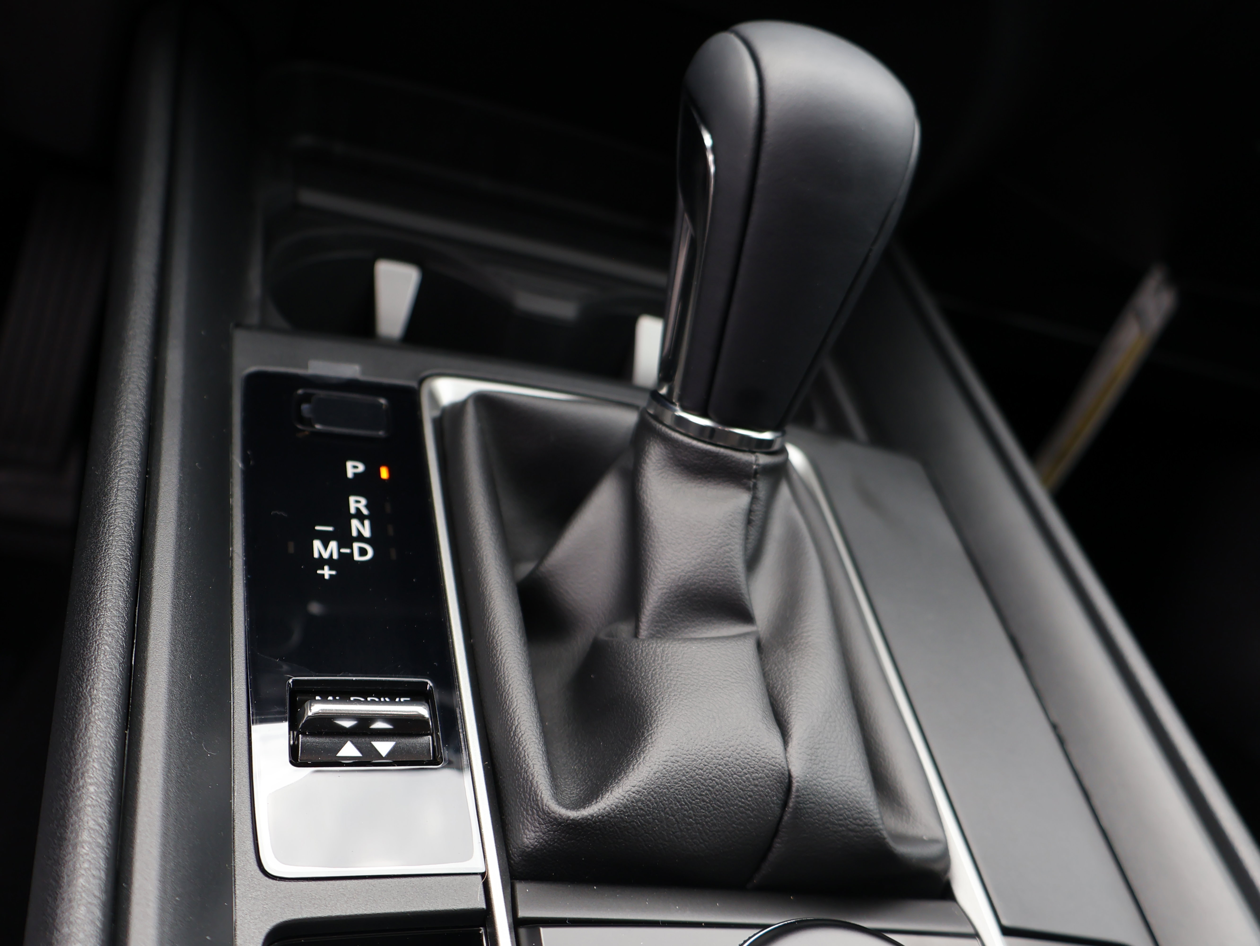2025 Mazda CX-50 2.5 S Preferred photo 12