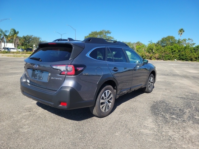 2023 Subaru Outback Premium photo 4
