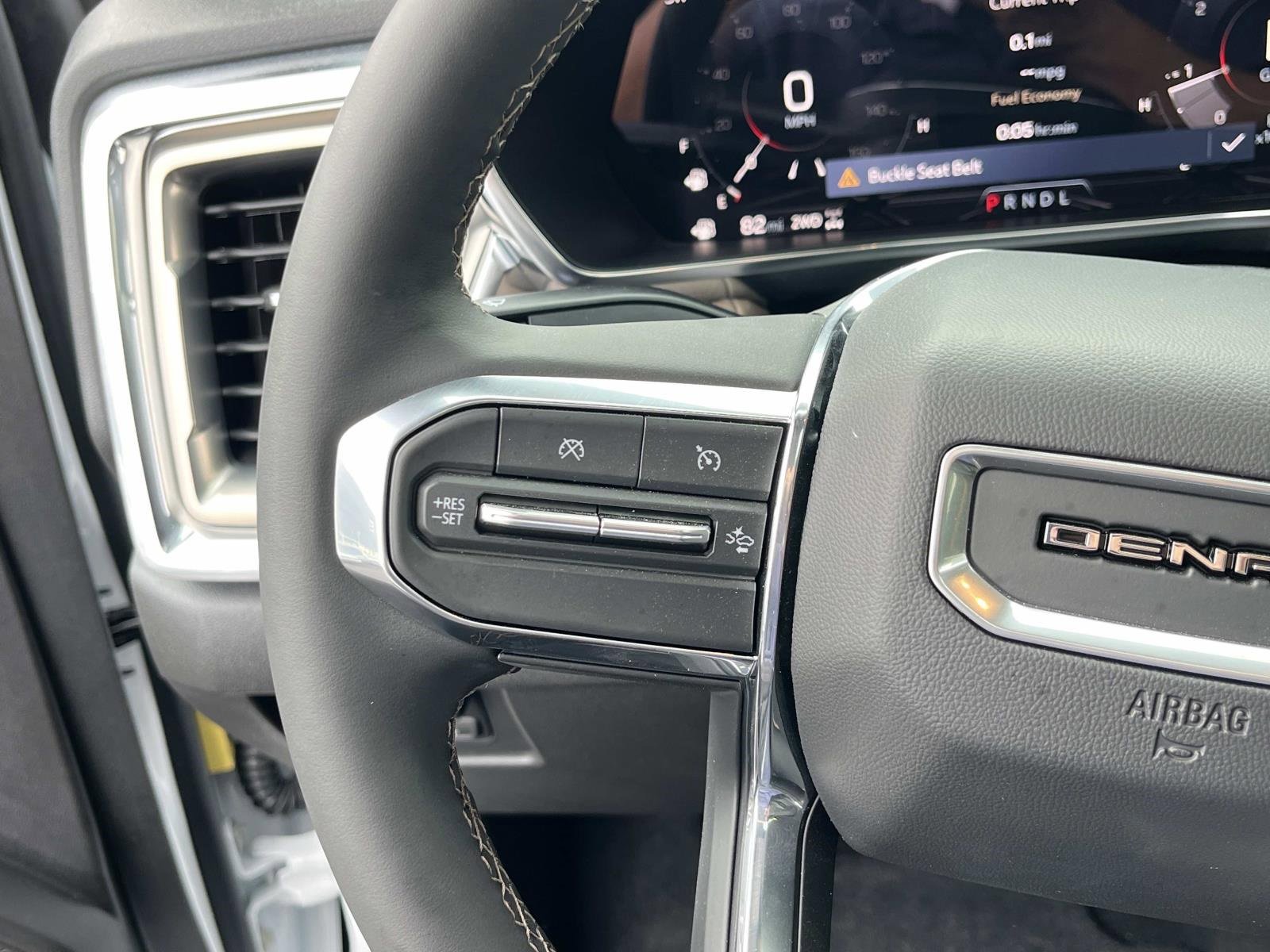 2026 Gmc Canyon Denali photo 22