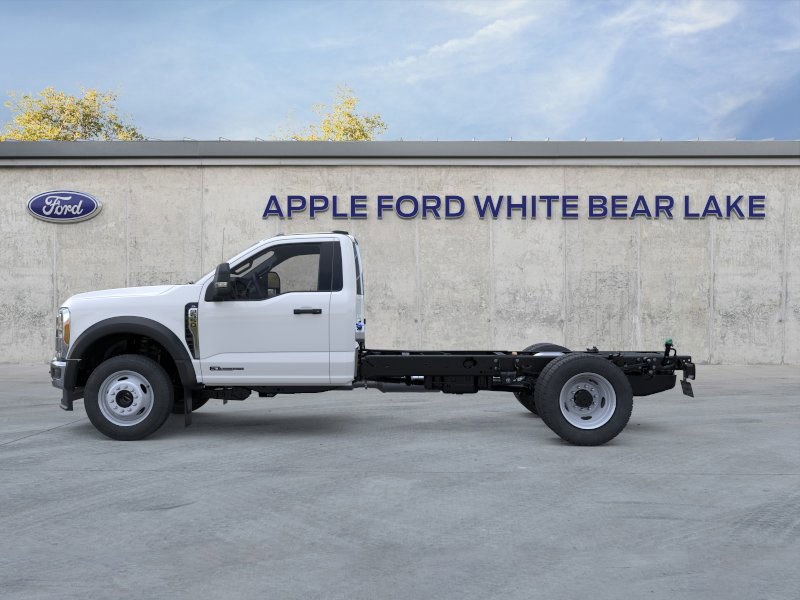 2026 Ford F-550 photo 2