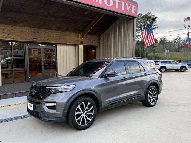 2021 Ford Explorer ST's photo