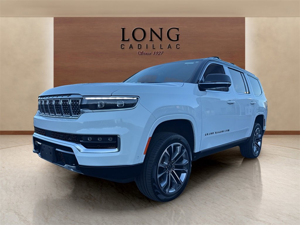 2024 Jeep Grand Wagoneer Series III's photo