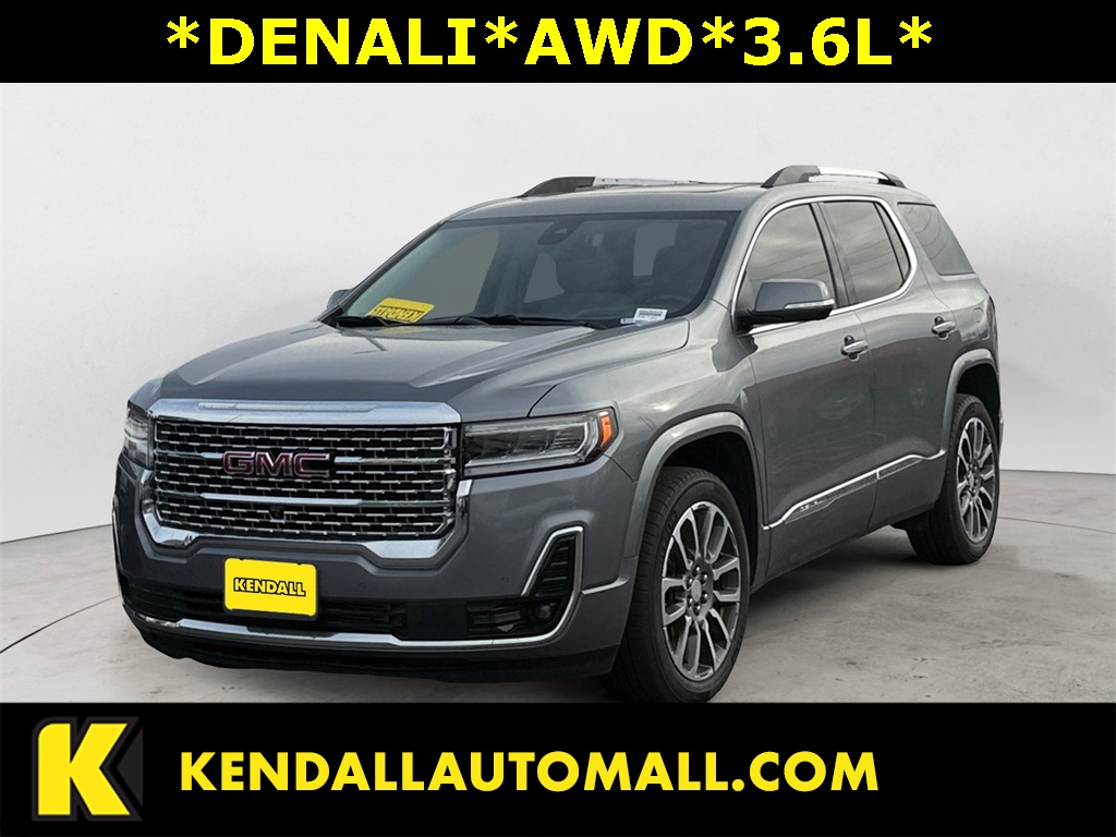 2022 GMC Acadia Denali's photo