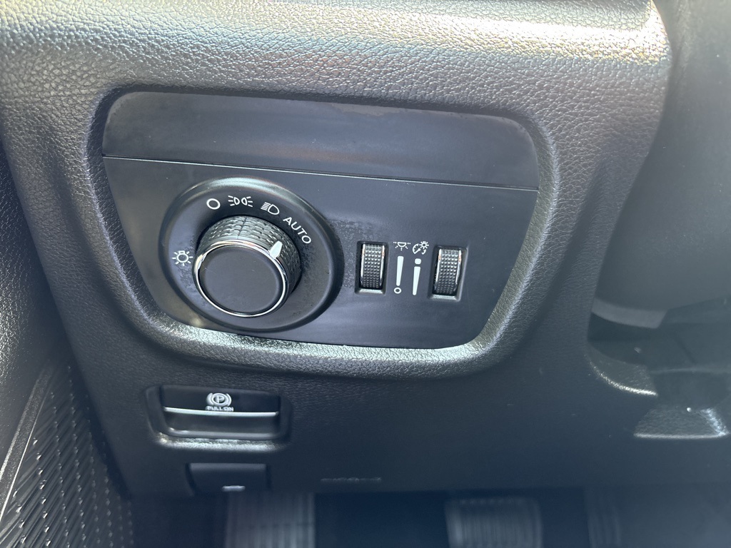 2024 Jeep Grand Cherokee Altitude photo 12