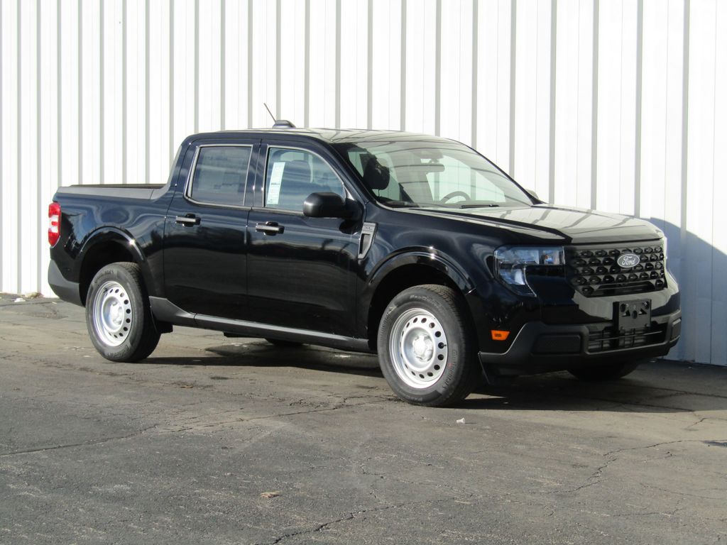 2025 Ford Maverick XL's photo
