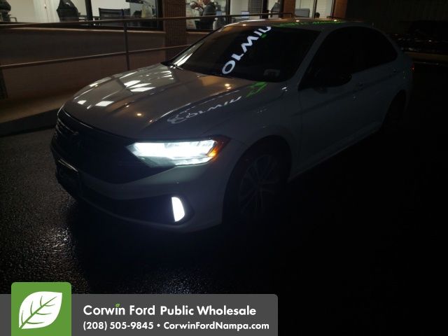 2023 Volkswagen Jetta Sport's photo