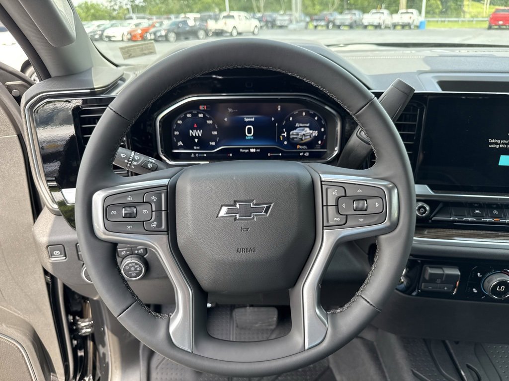 2025 Chevrolet Silverado 1500 RST photo 2