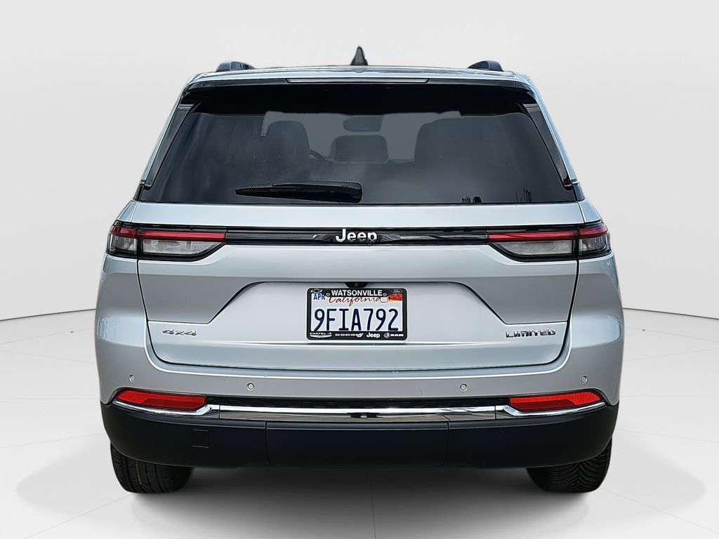2023 Jeep Grand Cherokee Limited photo 4