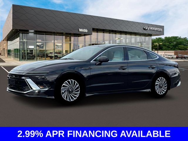 New 2025 Black Hyundai Limited image 2