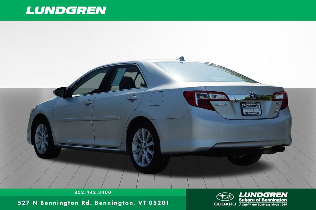 2013 Toyota Camry Hybrid LE photo 6