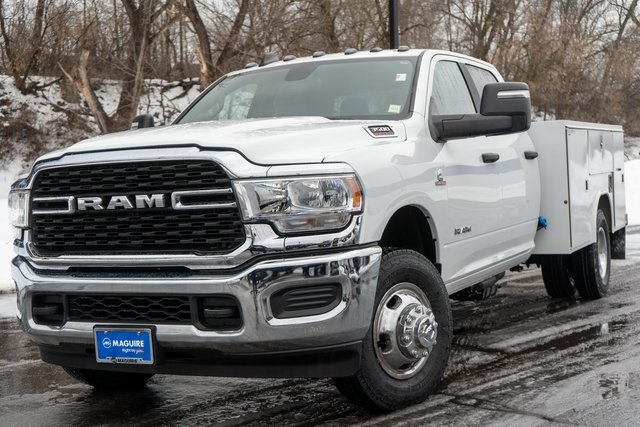 2024 RAM Ram 3500 Chassis Cab SLT's photo