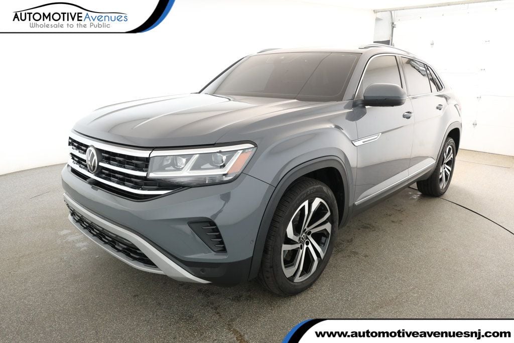 2021 Volkswagen Atlas Cross Sport SEL Premium's photo