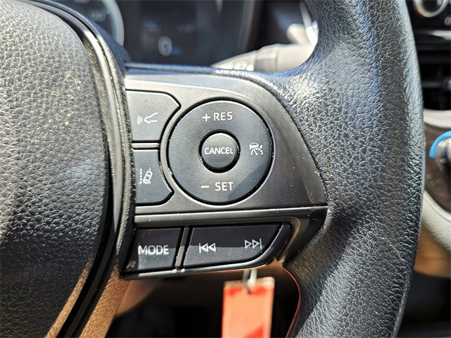 2022 Toyota Corolla LE photo 23