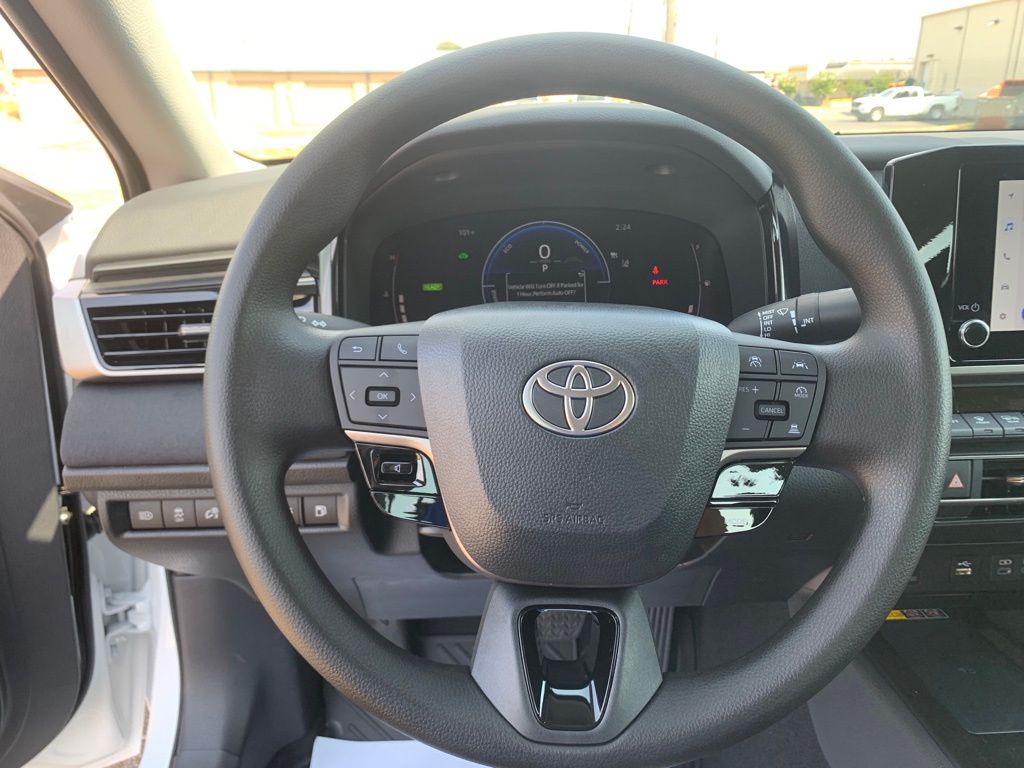 2026 Toyota Camry LE photo 14