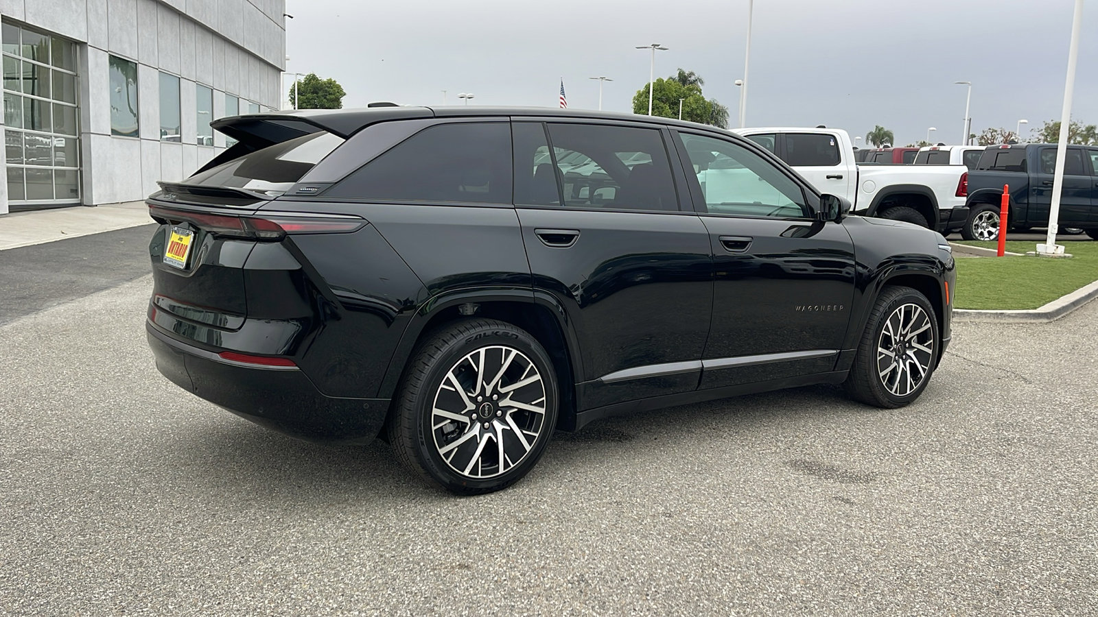 2025 Jeep Wagoneer S Limited photo 4