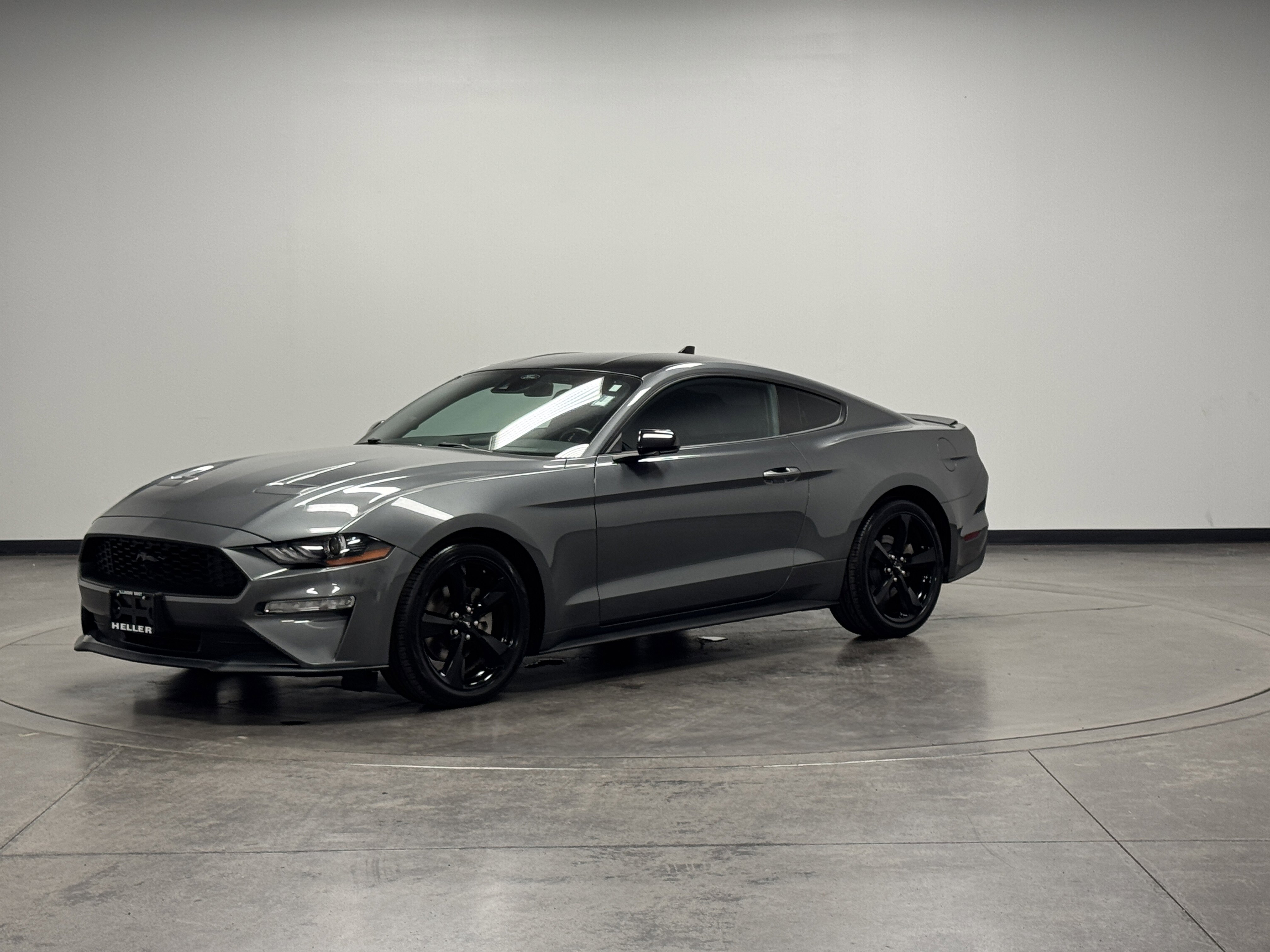 2023 Ford Mustang EcoBoost photo 3