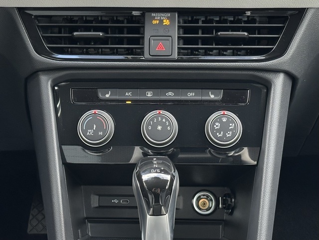 2025 Volkswagen Taos S photo 10