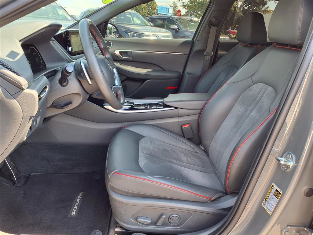2022 Hyundai Sonata SEL Plus photo 3
